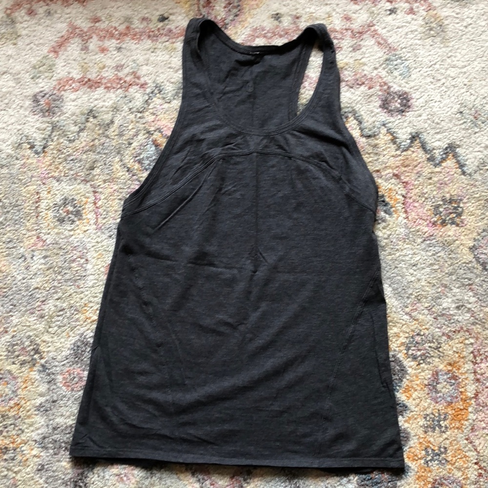 🍋 Lululemon tank